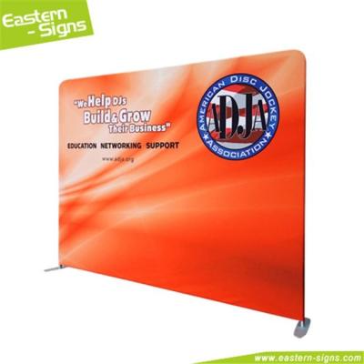 China Portable Fashionable Straight Shape Cloth Advertising Cost Effective Exhibition Booth Backdrop Display Stand for sale