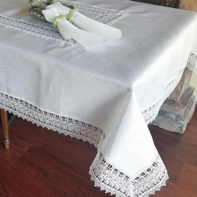 China Modern Square Solid Color Handmade Lace Border Tablecloth With Logo for sale