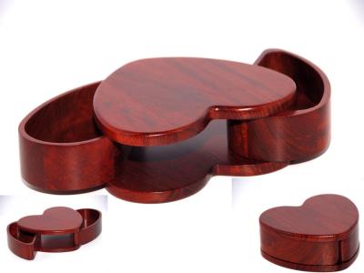 China Rosewood heart shape wood box for sale