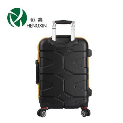 China Strong 4 Wheeled Luggage Rolling Duffle Bag PC Waterproof Case With Aluminum Frame for sale