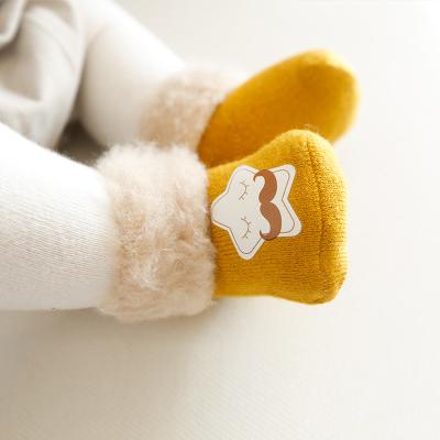 China New autumn and winter velvet baby high socks antibacterial tube baby warm cartoon thick plus socks 0-3-5 years old children socks for sale