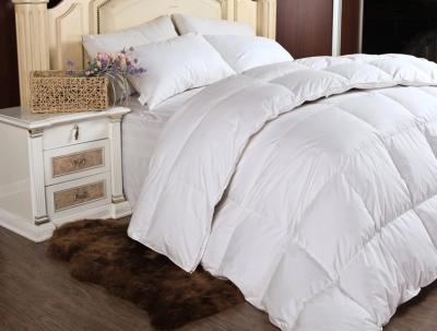 China Customized Luxury Double Stitched Down Feather Quilt for Adults with White Goose Feather for sale