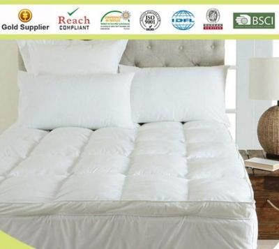 China Microfiber Baffle Boxes Self-piping Mattress Pad Toppers King Size White or Customized for sale