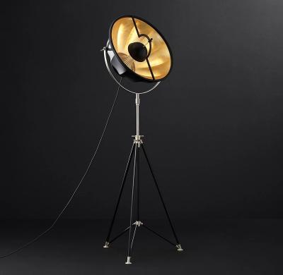 China Modern Floor Track Light Catering Hardware Buffet Floor Lamp for sale