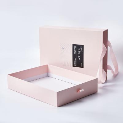 China Recycled Materials FocusBox Cardboard Perfume Oil Bottle Gift Drawer Rigid Hard Paper Cosmetic Box With Ribbon for sale