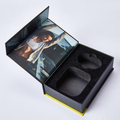 China Recycled Black Magnetic Wireless Earphone Earphones Cover Size Quality Quality Flap Hanging Packaging Box With Foam Insert for sale