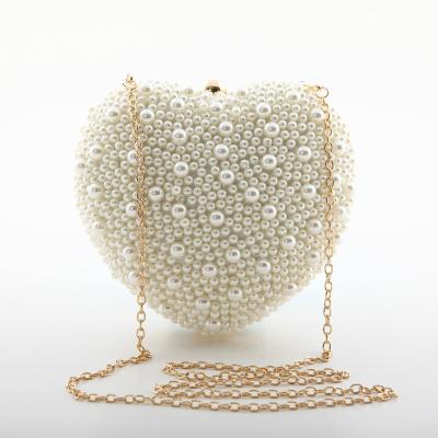 China Other Large Love White Bridal Handbags/Ivory Pearl Heart Day Clutch Bag Woman Clutch Evening Bag Wedding Girl Bag for sale