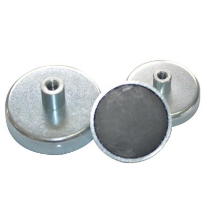 China Industrial Magnet D100mm D125mm Ferrite Pot Super Strong Ceramic Magnet With Female Thread Internal Screw for sale