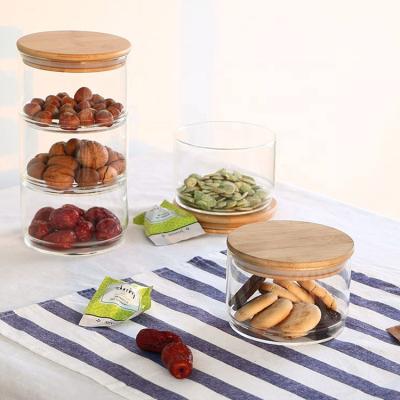 China Eco - Friendly Handmade High Borosilicate Freshness Retention Multi Layered Storage Tank With Bamboo Cover for sale