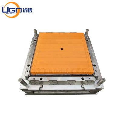 China Square Table Plastic Injection Mould Rattan Table With Leg 2 Cavity Cold Runner for sale