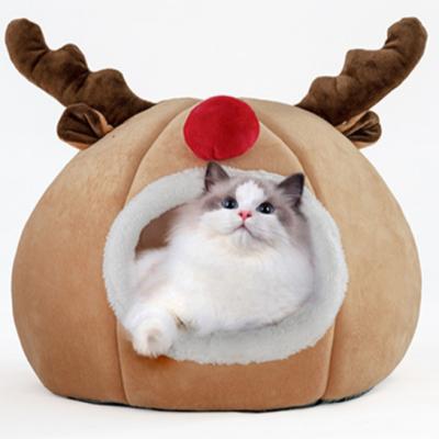 China Breathable Christmas Reindeer Dog Cat House Creative Pet Bed Sponge Memory Foam Pet Bed Tent Christmas Cat House for sale