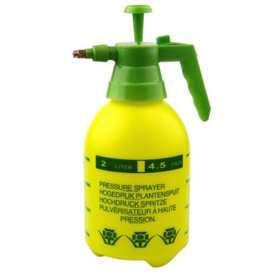 China Handheld Plastic Yard Garden Water Sprayer , 2L Garden Bottle Sprayer for sale