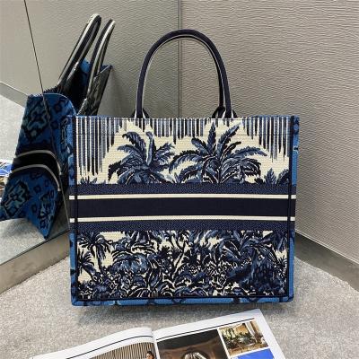 China High quality famous brand hot sale fashionable canvas with high quality for sale