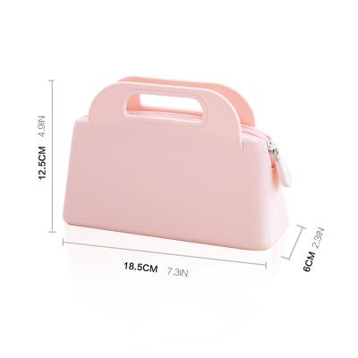 China Fashion Small Silicone Travel Makeup Pouch Cosmetic Bag For Women for sale