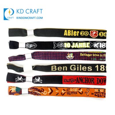 China Durable Custom Logo Woven Fabric Event Wristband for sale