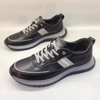 China CUSHIONING original (old) men's casual shoes thick leather bottom layer sports shoes new casual men's first for sale