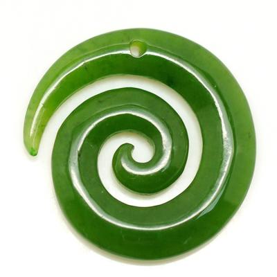 China Maori Best Quality Natural New Zealand Handcrafted Koru Gemstone Engraved Nephrite Jade Pendant Stone for sale