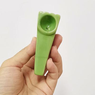 China Modern Fancy Handheld Contemporary Handmade Decorative Gift Small Ceramic Portable Smoking Pipes On Sale for sale