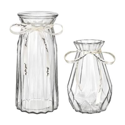 China Minimalist Decorative Glass Vase Desktop Placement and Gift Flower Vase Wedding with Custom Ribbon Rope for sale