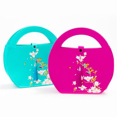 China Factory New Product Daily Chinese Style Handbag Birds And Flowers Pattern Round Handbags for sale