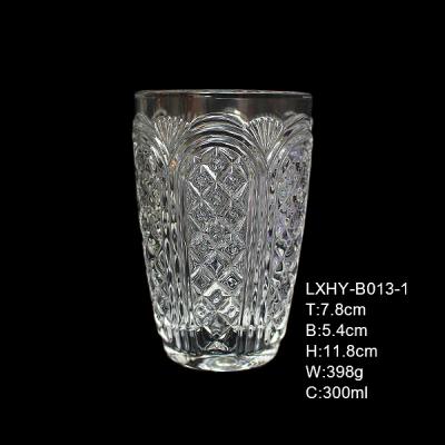 China Vintage Sustainable Clear Drinking Glasses Water Tumblers With Carved Pattern for sale