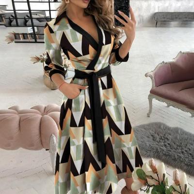 China Breathable Autumn Maxi Dress With Pocket Vintage Floral Print Dresses Dress Pattern Along V Neck African Women for sale