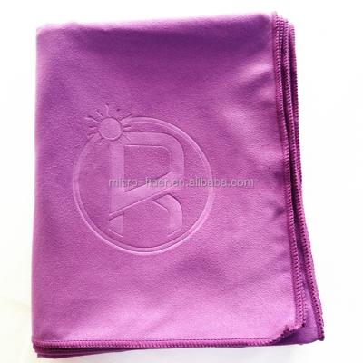 China QUICK DRY Custom Embossed Logo Microfiber Towel For Gym / Sport for sale