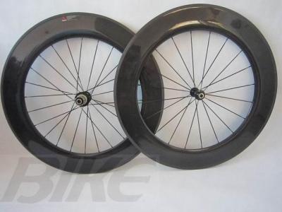 China Super light strongest low price 700c clincher carbon wheelset carbon 88mm 23mm road bike for sale