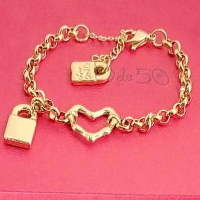 China 2022 Fashion Cute High Quality Dress Jewelry UN Stainless Steel Original Luxury Lock Bracelet 50 for sale