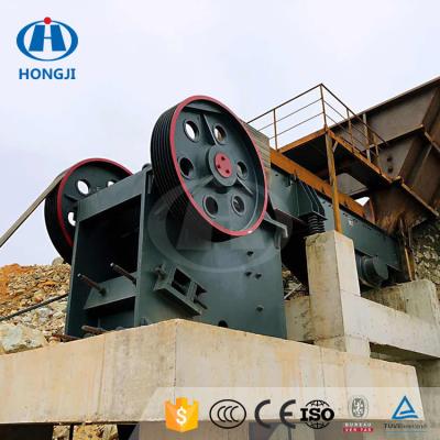 China Mining Gold Ore Q235 Limestone Gravel Jaw Crusher 1500mm Feeding for sale