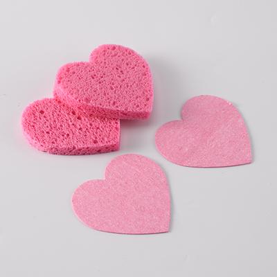 China Heart Shape Sponge Compressed Facial Sponge Cellulose Wood Pulp Facial Cleansing Expanding Sponge Natural Cleaning Expanding Sponge for sale