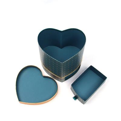 China Wholesale Heart Shape Cardboard Recyclable Flower Gift Box With Drawer for sale