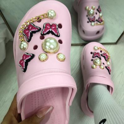 China Women Bling Diamond Croc Shoes Bracelets Crystal Shoe Charms Accessories Fit New Designer Anti-odor 2021 for sale