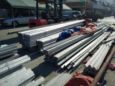 China ASTM A276 Hot Rolled 304 Stainless Steel Angle Bar / Equal Angle Bar Length 6m for sale