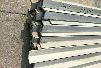 China Hot Rolled 201 Stainless Angle Bar 30*30  ASTM A276  For Construction Site for sale