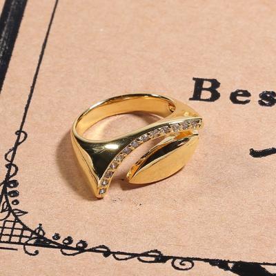 China CLASSIC 2022 More Fashion High Quality Gold Plated Irregular Hollow Rings With Diamond For Women Jewelry for sale