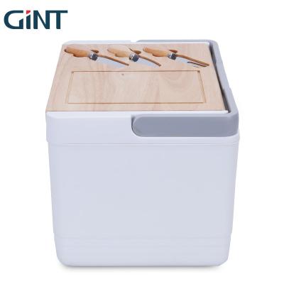 China 11L Waterproof Portable Gint Box Cooler Knives and Forks Lid Wooden Ice Chest for Outdoor Camping for sale