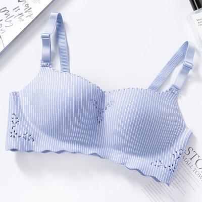 China Lift Up Beige Striped Comfortable Wireless Luxury Ladies Women Fashion Bra Cavity Supplier One Piece Girls Bras for sale