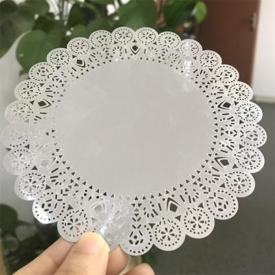 China Unique Multi Sized Size Decorative Design Kitchen Supplies Custom Doily Square Paper Lace Placemats Mug Protection for sale