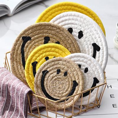 China Sustainable Cotton Smile Coaster, Handwoven Heat Resistant Yarn Table Mat Table Decoration for sale