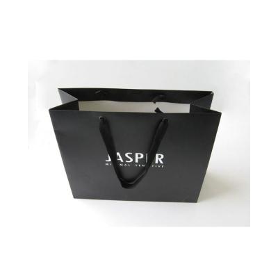 China Boutique Recyclable Classic Paper Bag (PB-64) for sale