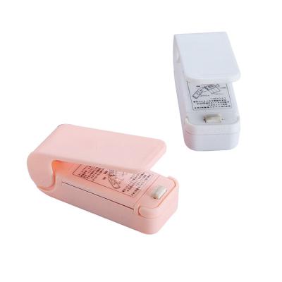 China LJJZH74 Mini Handheld Plastic Bag Vacuum Sealer Packing Machine Outdoor Sealing Device for Food Storage for sale