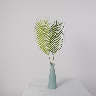 China Plastic Artificial Green Areca Palm Leaves 67cm For Decoration And Photo Props Artificial Leaves for sale