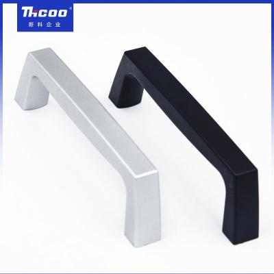 China Zinc Alloy Square Sliver Cupboard Handles Modern Simple Kitchen Furniture Cabinet Drawer Handles For Cabine E5107 for sale