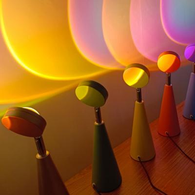 China Modern European Style Home Decor Runshun Amazon Sunset Lamp Photo Projection Atmosphere Rainbow Sunset Table Lamp for sale