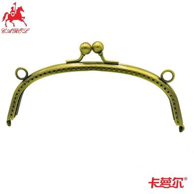 China Eco-friendly Antique Iron Material 15cm Metal Bag Clutch Purse Brass Frame With Holes for sale