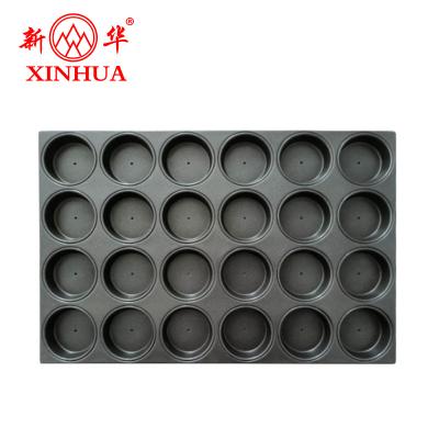 China Multi-link Durable Bottom 24 Holes Bread Box Aluminum Steel Non-Stick Bread Rolls Bake Pans / Tray for sale