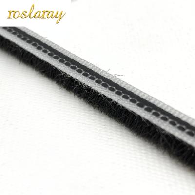 China Factory Price Door Seal Slatted Door Window Door Gap Sealing Windproof Caulking for sale