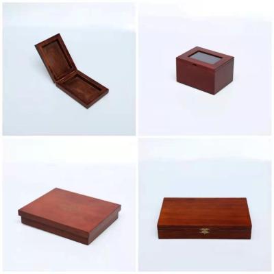 China Custom Logo Cheap Wooden Box Hinge Lid Solid Pine Wood Keepsake Gift Boxes for sale