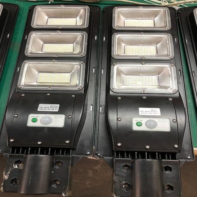 China ip65 led street light solar energy saving road street light excellent ultra bright waterproof for sale